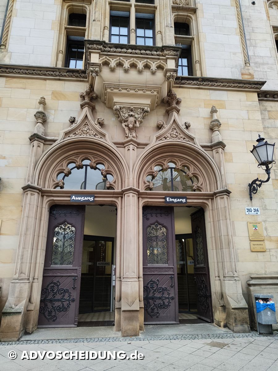 Eingang und Ausgang Amtsgericht Magdeburg